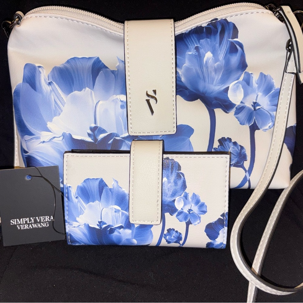 Simply Vera Wang crossbody purse and wallet